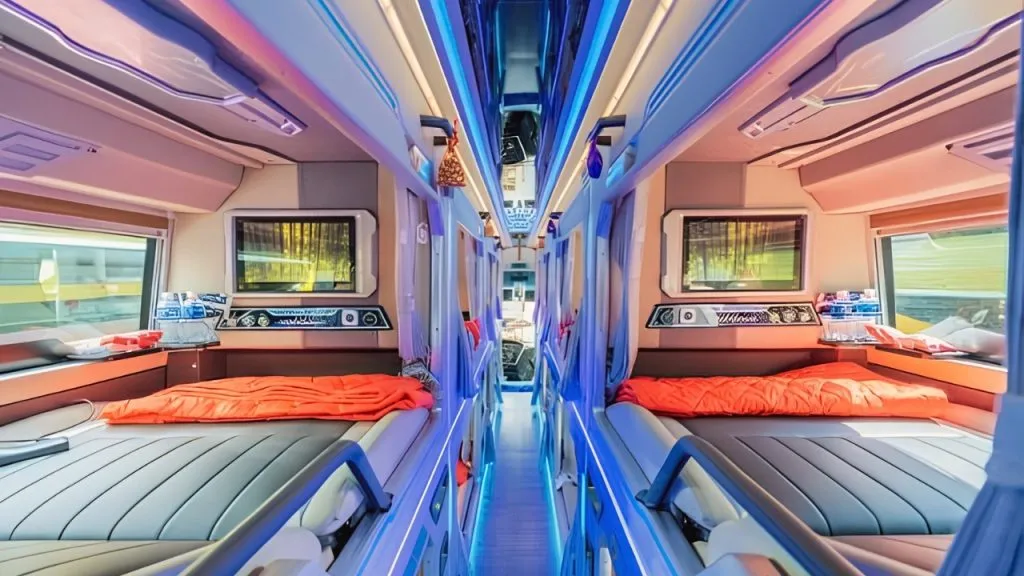 Xe Limousine giường nằm từ Sài Gòn đi Phan Thiết để ra đảo Phú Quý.