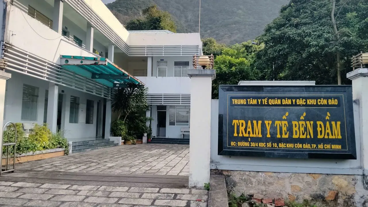 Điểm y tế Bến Đầm (phía Nam, khu cảng tàu)
