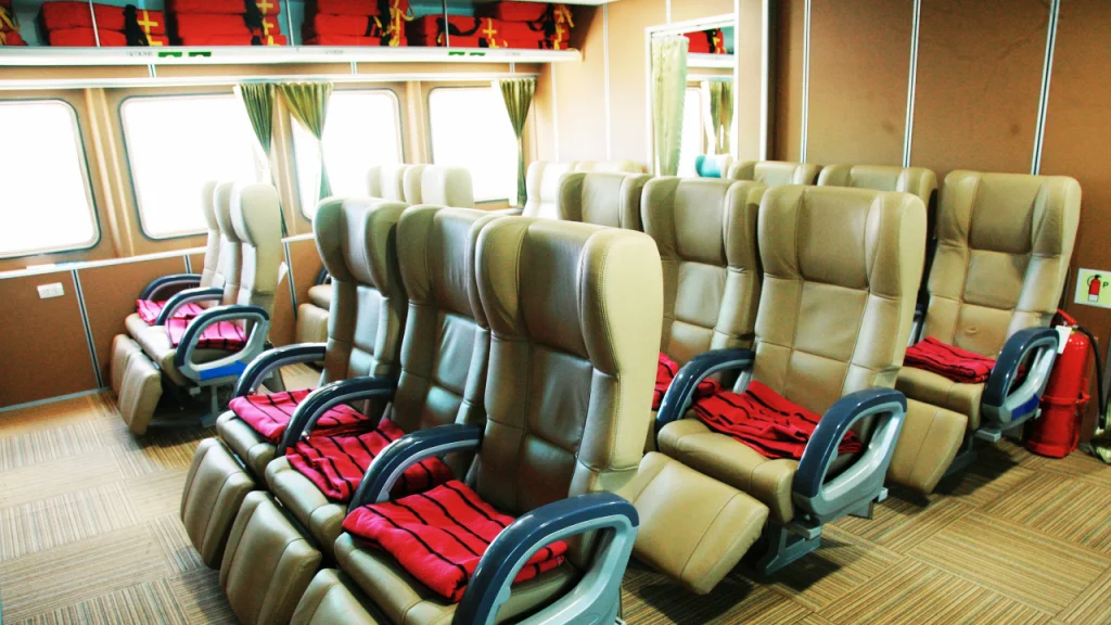 Khoang ghế VIP tàu cao tốc Trưng Trắc tuyến Phan Thiết – Phú Quý